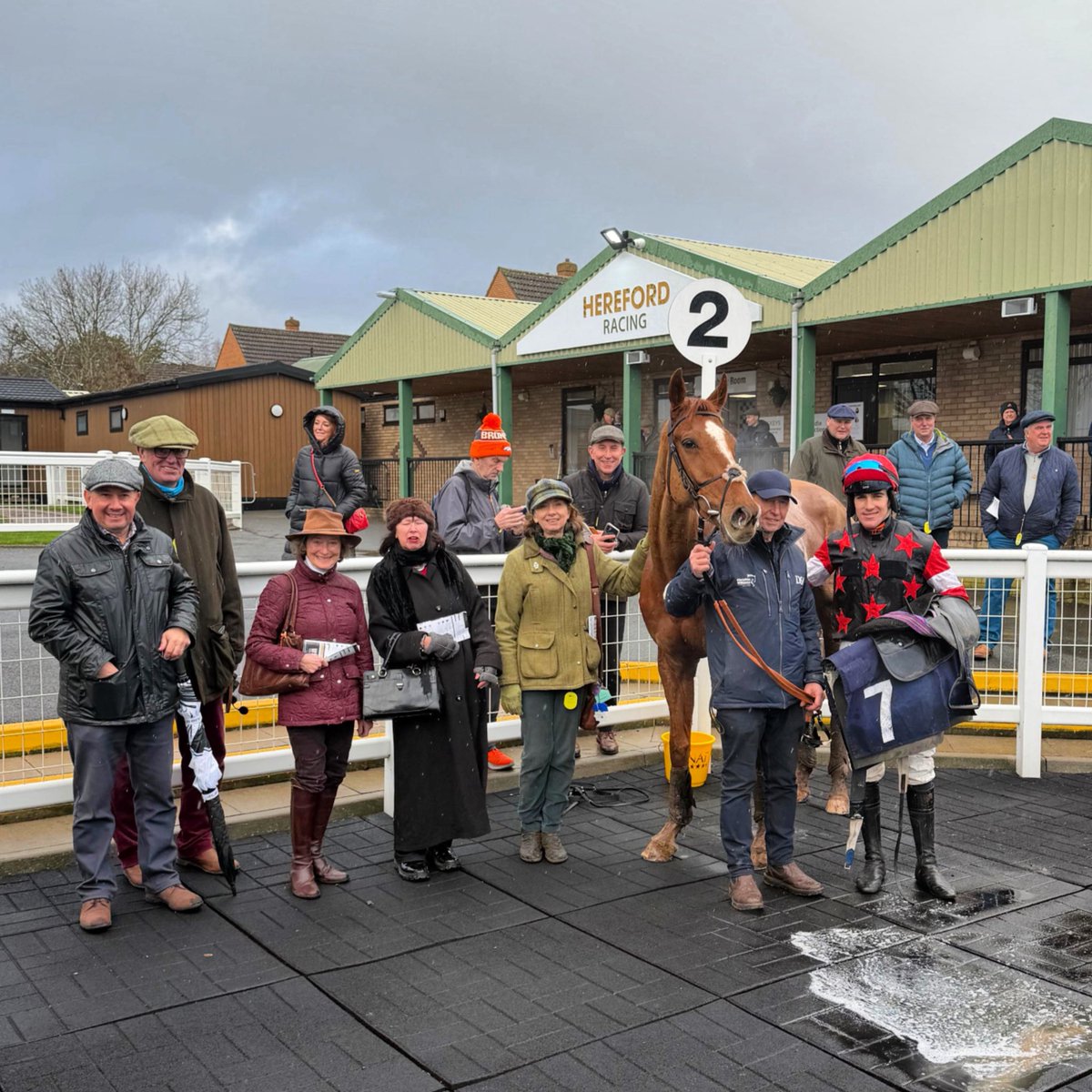 CWilliamsRacing's tweet photo. 🥈 Illogical Logic runs a fantastic race @HerefordRaces to finish a brilliant 2nd for the Christian Williams Racing Club - a huge run and plenty to be excited about 🐎👏🏼

Spaces available to join our club for only £30 a month! Head to our website 💻 https://t.co/zojjXkPzRK