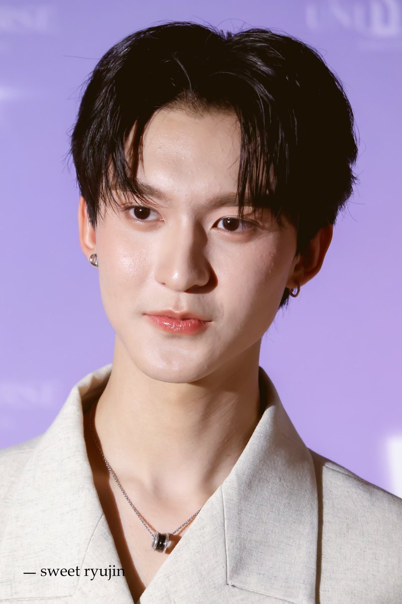 sweetryujin tweet media