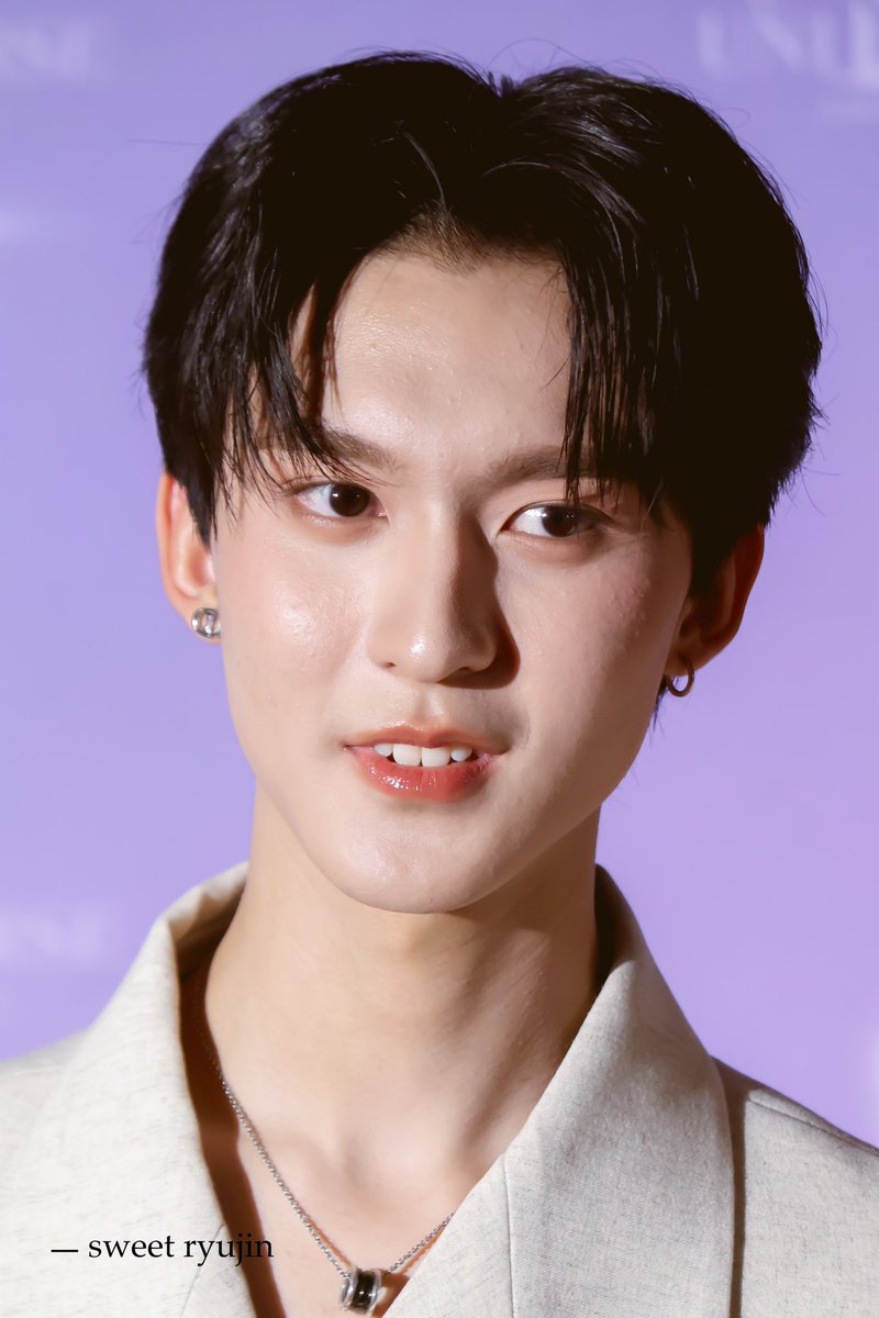 sweetryujin tweet media