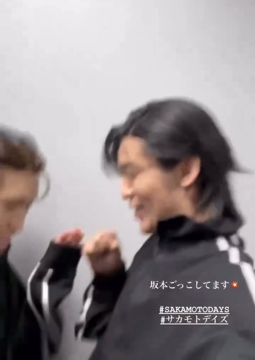 mmr___216's tweet photo. じゃれ合ってる猫とほぼ同じなめめこじ㌠🐱🖤🧡 https://t.co/Bi0nuY2Xgf