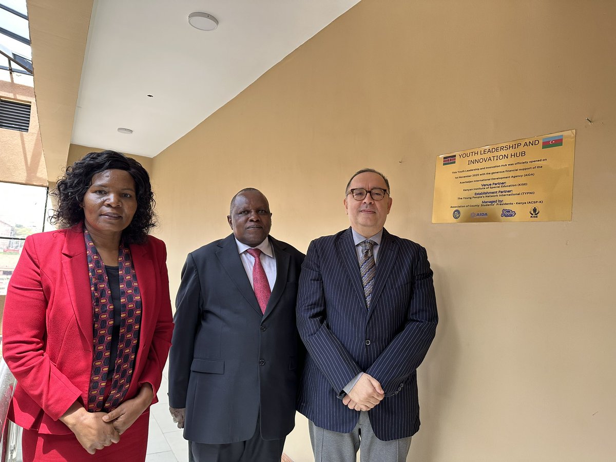 sultan_hajiyev's tweet image. Isn't it nice to share a moment with both your long-time counterpart and the one you are just starting working with? Dr. Norman Kiogora, Director, @KISE_OFFICIAL &amp;amp; Prof. Mary Gikungu, DG of @museumsfkenya.