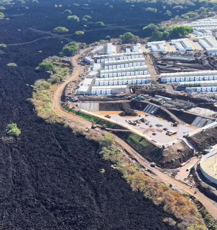 Villabull's tweet image. Ciudad Marsella II

Lo ocurrido en Ciudad Marsella II vuelve a evidenciar una realidad preocupante: en zonas naturales protegidas y áreas de captación de aguas lluvias no deben autorizarse proyectos habitacionales, porque se pone en riesgo no solo el medio ambiente, sino también…