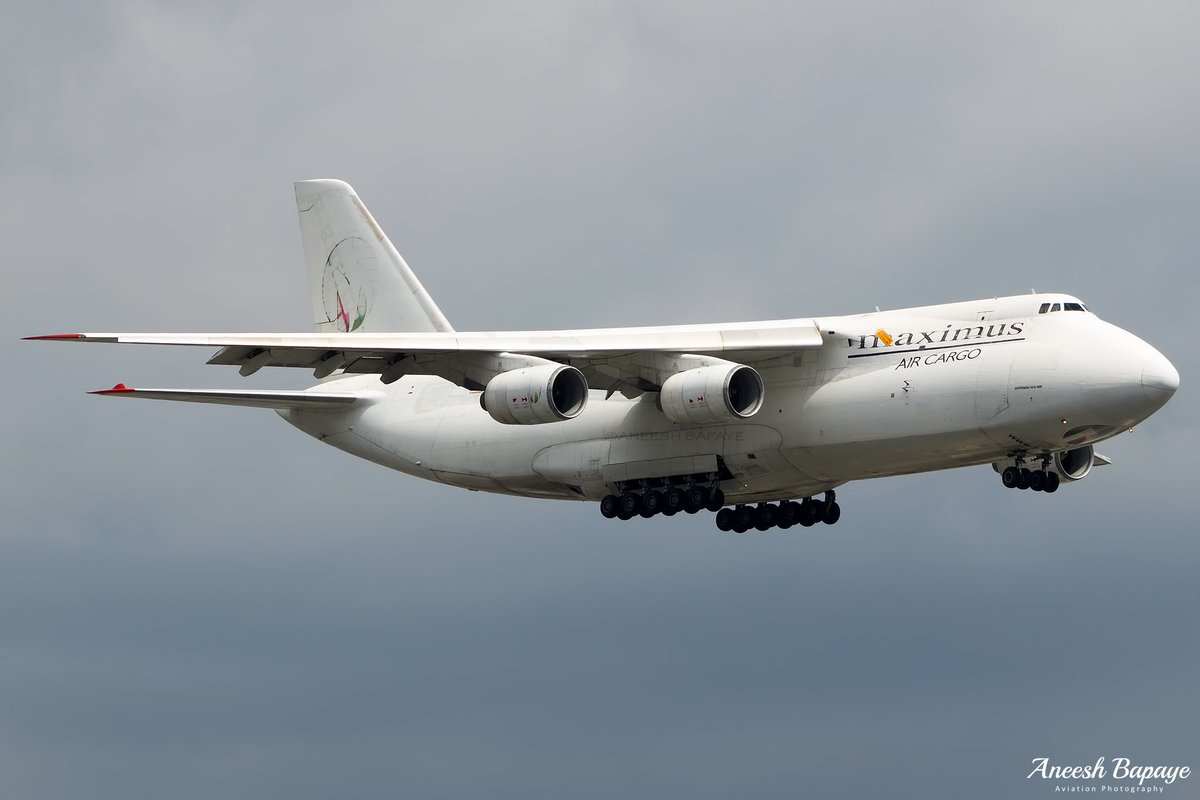 #MaximusAirlines <a href="/AntonovCompany/">ANTONOV Company 🇺🇦</a> An-124-100 [UR-ZYD] on short final rwy 14 at <a href="/CSMIA_Official/">Mumbai Airport</a> Mumbai as 6M3729 / MXM3729 from Entebbe (EBB) to #Chengdu (CTU) via #Mumbai (BOM).

#maximusaircargo #maximusair #maximuscargo #antonov #an124 #GatewayToGoodness #MumbaiAeroFrames