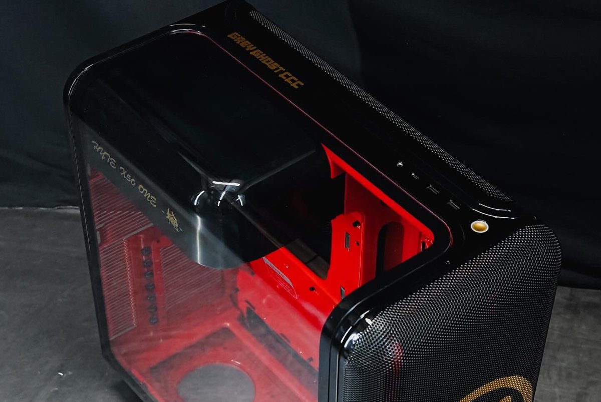 GreyGhostCCC👻 tweet media