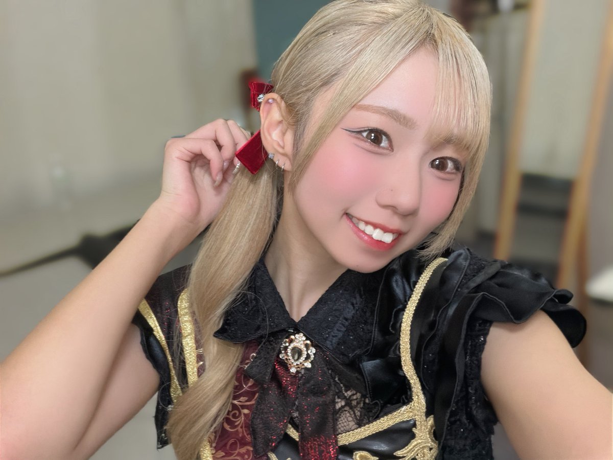 今日の2本目！ 対バンでひっさしぶりにかわいい曲をやったのどきどき