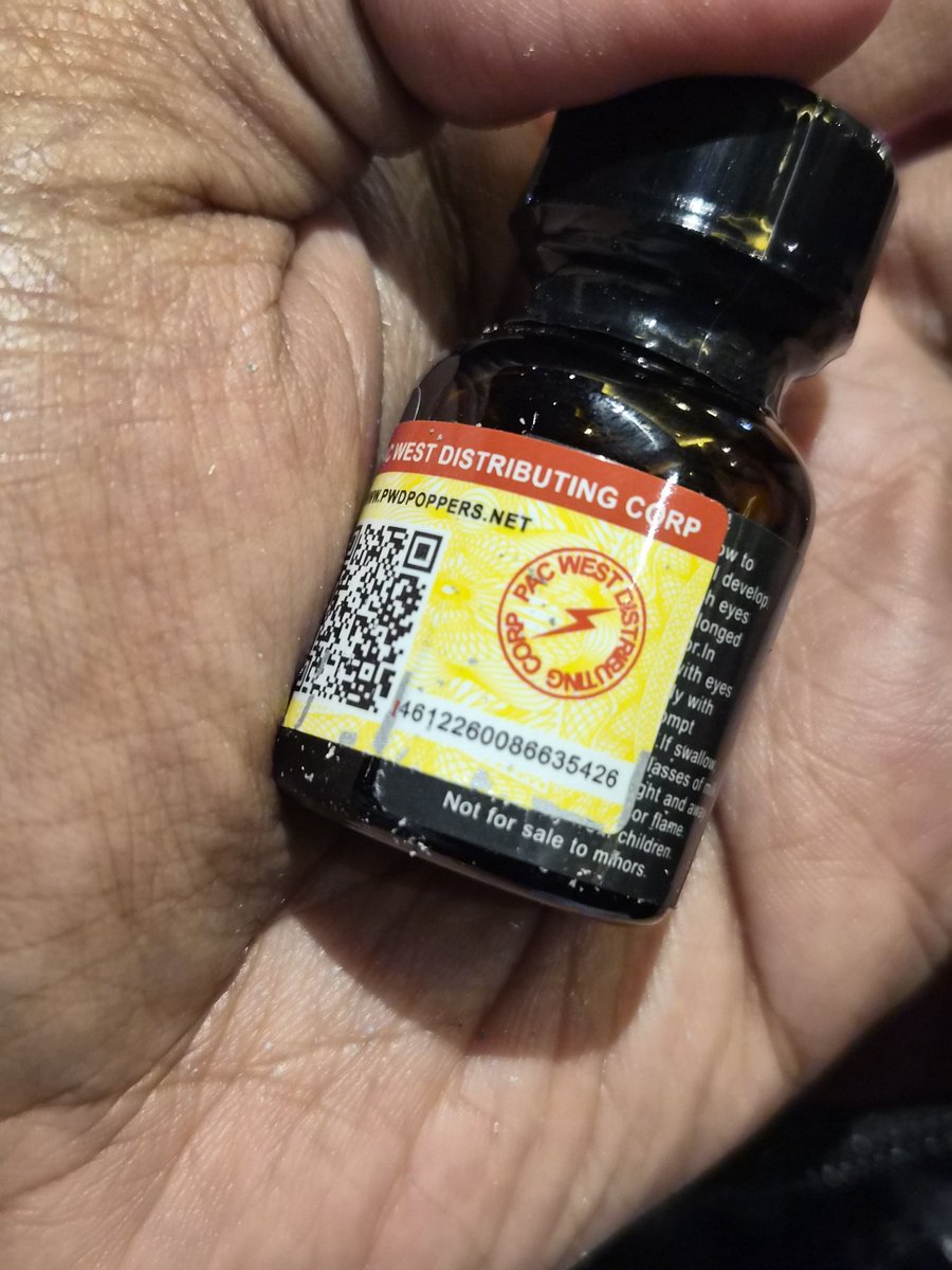 Selalu muak dapat Poppers harga mahal doang tapi kualitas busuk. Ngaku-ngaku premium lah. Made in USA lah. Pas di coba off. Pusing.

Selalu nyaman kalau dapat barcode begini dan sesuai. Udah selangganan itu. Cuman dia doang yang cocok.

Najis sama yang scan QR masuknya ke (qr me)