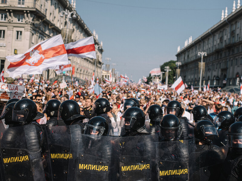 franakviacorka's tweet photo. The numbers are grim: in 2025 alone, 1,254 new people in Belarus were sentenced on political charges. Two political prisoners died behind bars.

Freedom in our country means not only releasing those imprisoned, but ending further arrests and sentences. Belarusians must be free. https://t.co/1tauVk36Jd