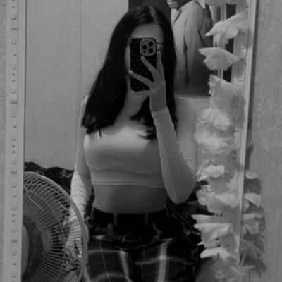 Pending8123's tweet photo. #NewProfilePic https://t.co/UukkC6koRk