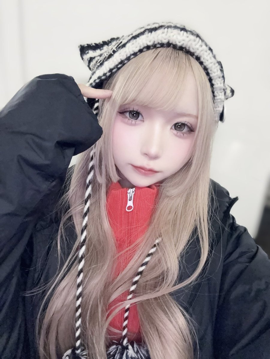 めずらしくツリ目にしてみた