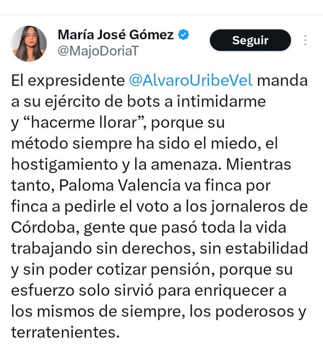 RenataSokolov's tweet photo. Se creen muy activistas hasta que los tratan igual que ellos tratan a todos…

Ahí salen a llorar. 

Esta bodeguera del petrismo vive en Argentina. Esta de visita en Colombia, Córdoba. 

Hace mucho tiempo sabemos la direcciones de ella en Argentina, en Chile y en Colombia. Si alguien hubiera querido hacerle algo ya lo hubiera hecho. 

Dejen de ser pendejos