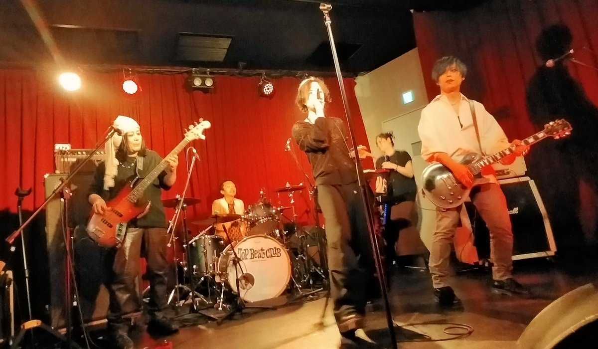 r_rozy's tweet photo. やっと、やっと、
新生NEARMISS観れた
#20260111
#荻窪topbeatclub
#NEARMISS https://t.co/3BM7UkLSyU
