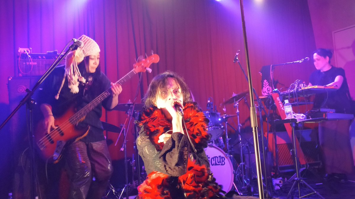 r_rozy's tweet photo. やっと、やっと、
新生NEARMISS観れた
#20260111
#荻窪topbeatclub
#NEARMISS https://t.co/3BM7UkLSyU