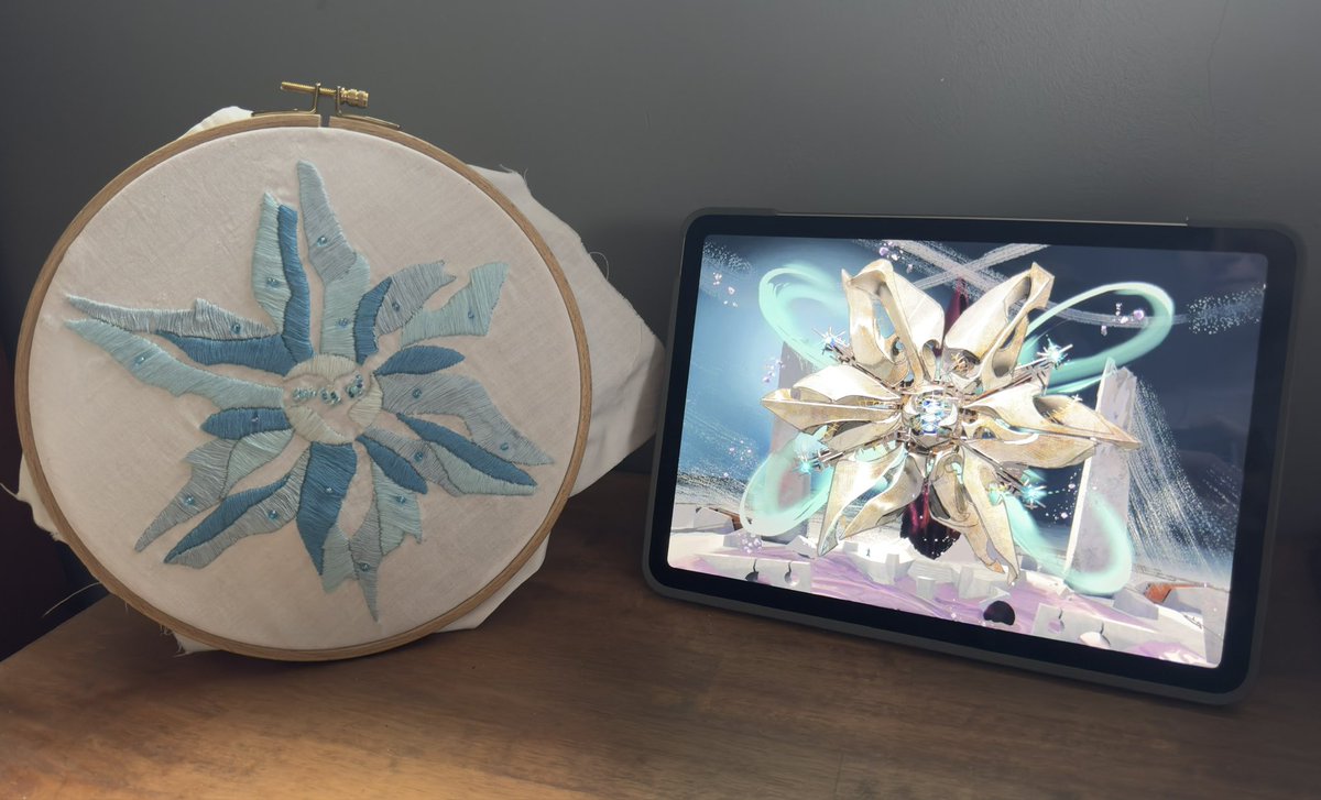 Koregos embroidery by me 🪡🧵

#Destiny2art #AOTW #Destiny2 #Destiny2AOTW