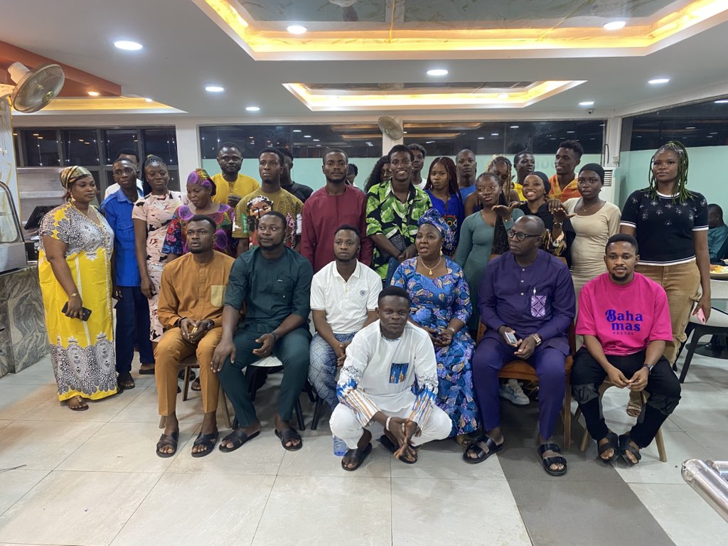 fadobmall's tweet photo. Fadob Nigeria 2026 picture portrait 📸 https://t.co/tvLvPw0Ljs