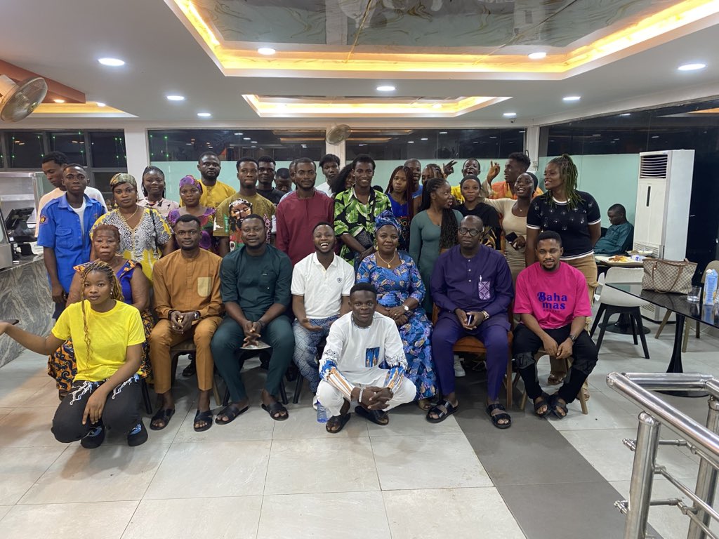 fadobmall's tweet photo. Fadob Nigeria 2026 picture portrait 📸 https://t.co/tvLvPw0Ljs