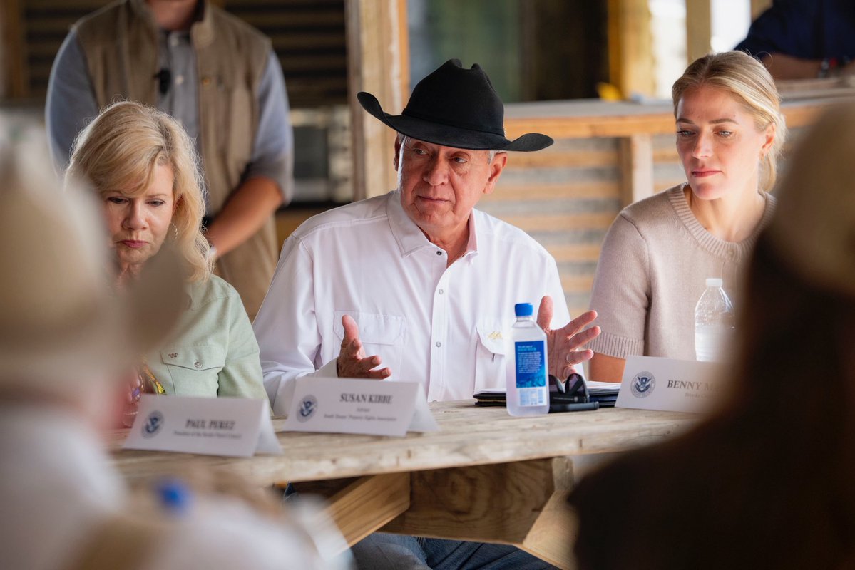 Sec_Noem's tweet image. In Brownsville, Texas, I had the pleasure of meeting with ranchers and farmers from the Rio Grande Valley who, just a year ago, experienced caravans of illegal aliens trespassing across their property through a wide-open border.

Thanks to President Trump’s leadership, the border…