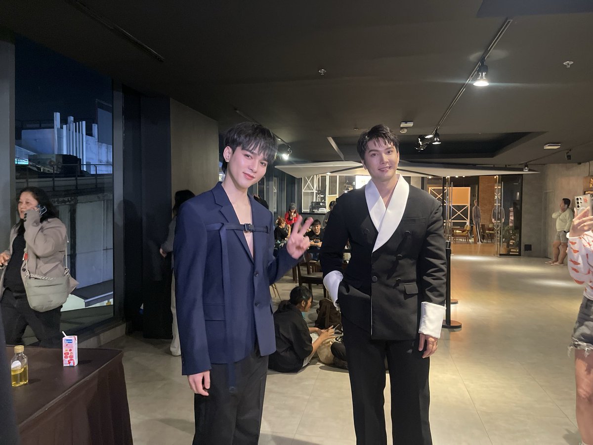 go2_infinity's tweet photo. รวมพลตรงนี้นะคะ
หน้าคาเฟ่ the never coffee ชั้น 7นะคะ
#go2infinity #เพียงนาวา #lovermerman #YuniverseAwards2025 https://t.co/Os2XFy0T0u