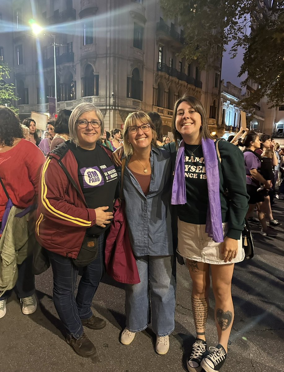 micasenande's tweet photo. Gracias por tu generosidad, por tu calidez, por tu compromiso. Gracias por ser una presencia que suma, que abriga, que empuja a ser mejores.

Feliz cumpleaños @LustembergC 💜 
Que este nuevo año de vida te devuelva multiplicado todo lo que das todos los días. https://t.co/i36zvL0WLz