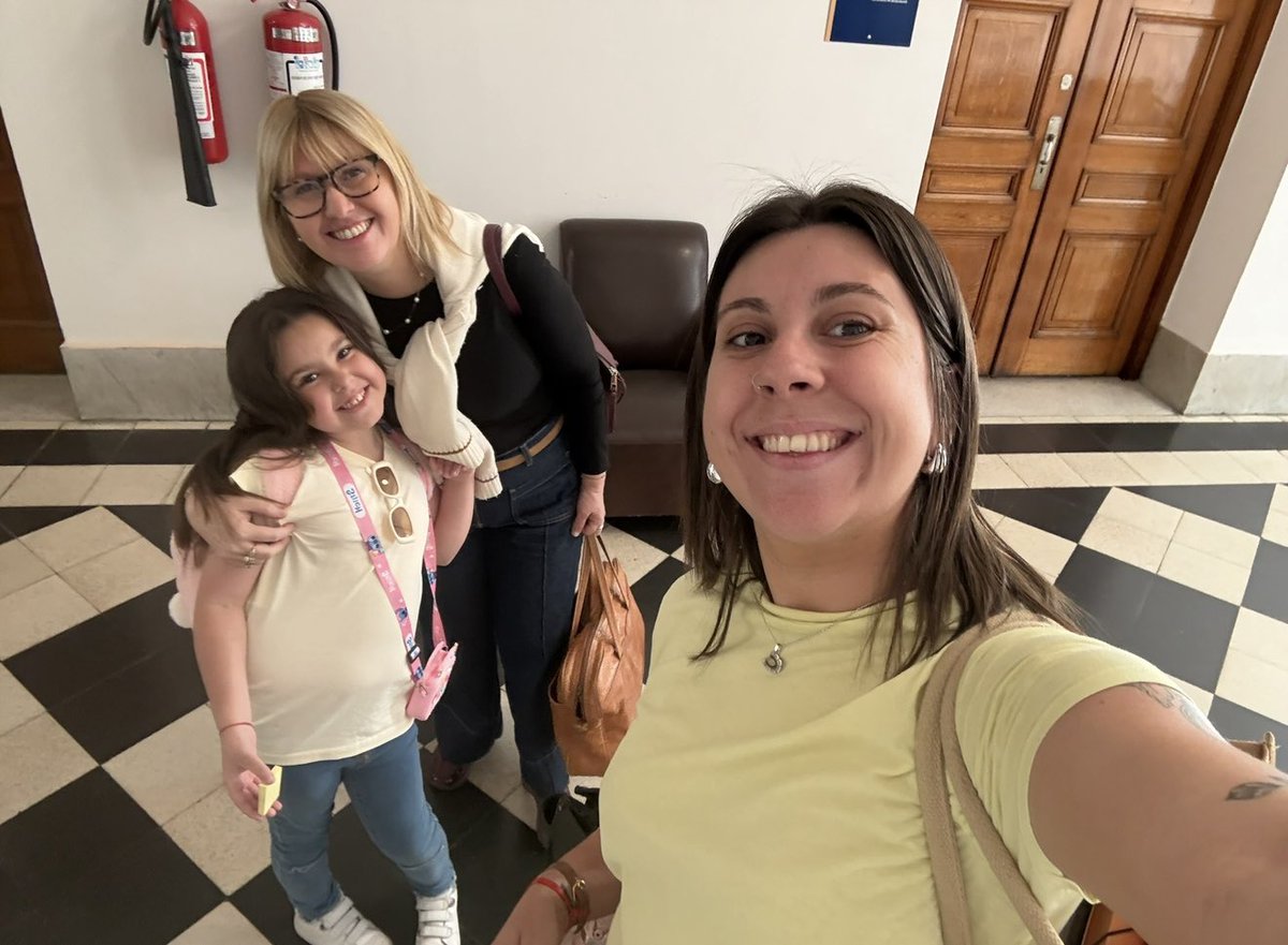 micasenande's tweet photo. Gracias por tu generosidad, por tu calidez, por tu compromiso. Gracias por ser una presencia que suma, que abriga, que empuja a ser mejores.

Feliz cumpleaños @LustembergC 💜 
Que este nuevo año de vida te devuelva multiplicado todo lo que das todos los días. https://t.co/i36zvL0WLz