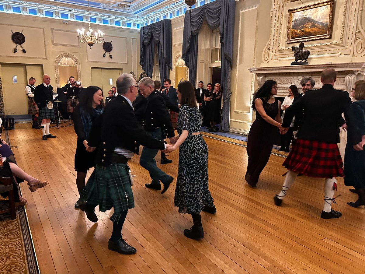 UofG_Alumni's tweet photo. Thank you to everyone who joined us for a fantastic London Burns Supper on Friday 9 Jan 🥃
A night full of celebration, laughter, and dancing!
💬 How are you celebrating Burns this year?
#UofGBurnsSupper #BurnsNight #UniversityOfGlasgow #AlumniEvents https://t.co/LWEy7R57Dj