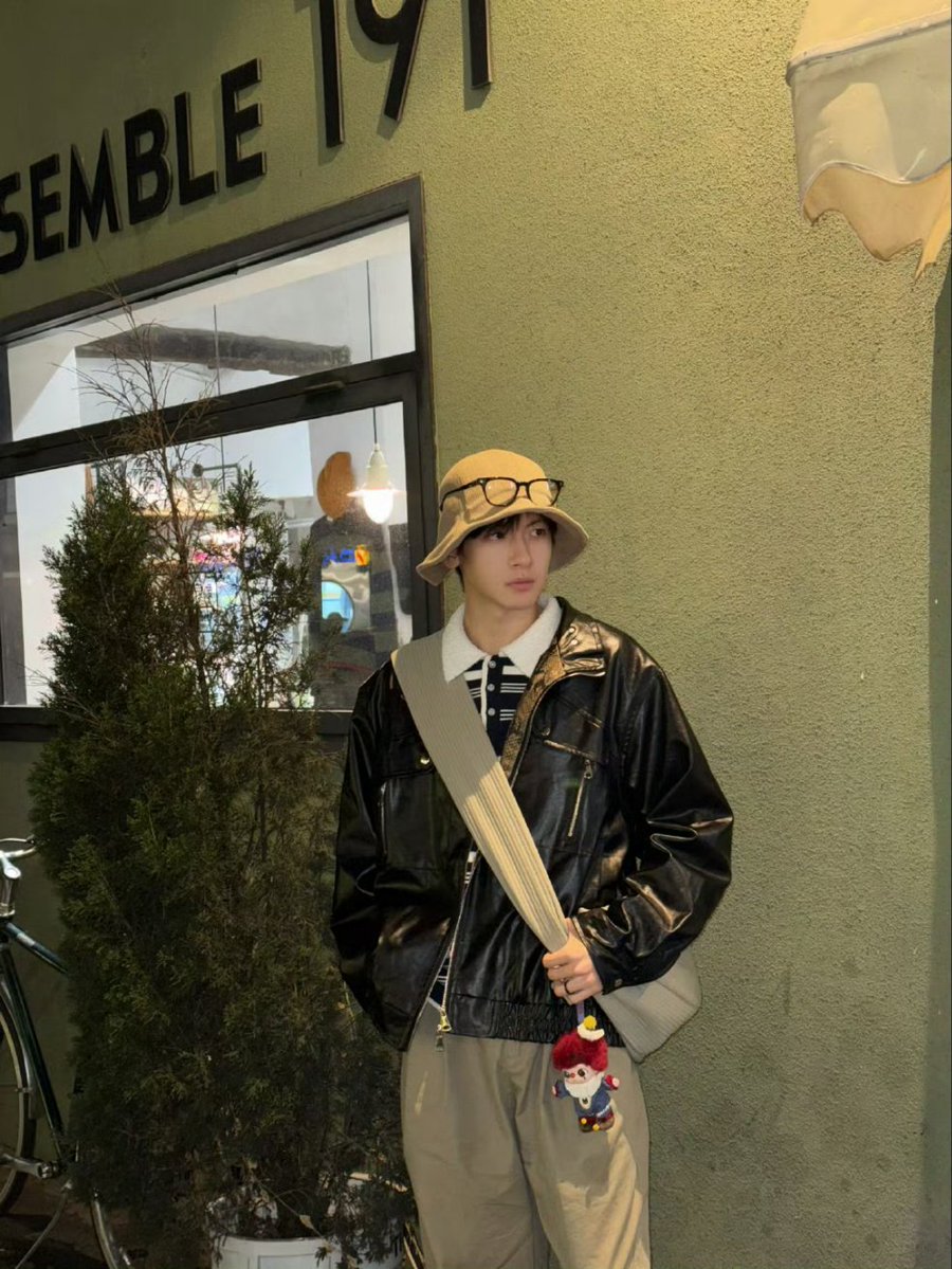 zxwupdates's tweet image. [20260112] Zhai Xiaowen studio weibo update

#ZhaiXiaowen #翟潇闻