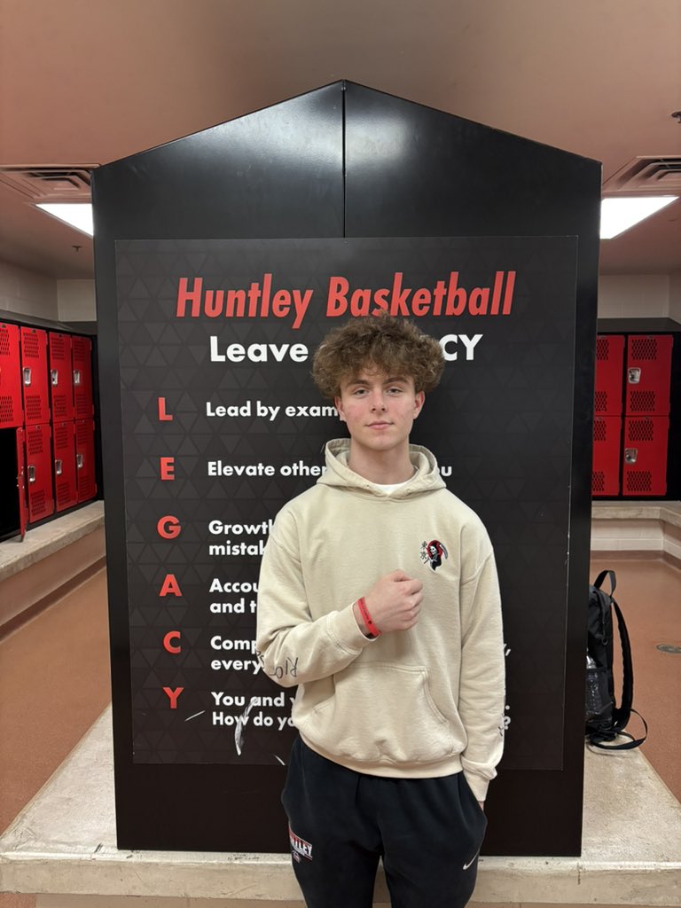 HuntleyHS Basketball tweet media