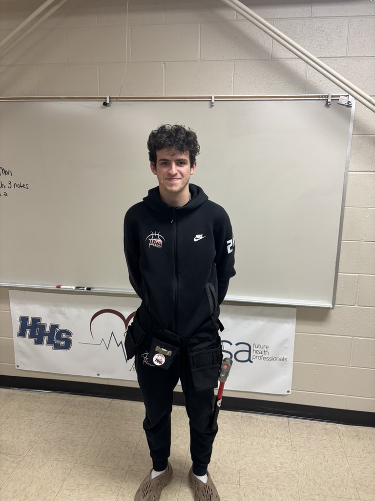 HuntleyHS Basketball tweet media