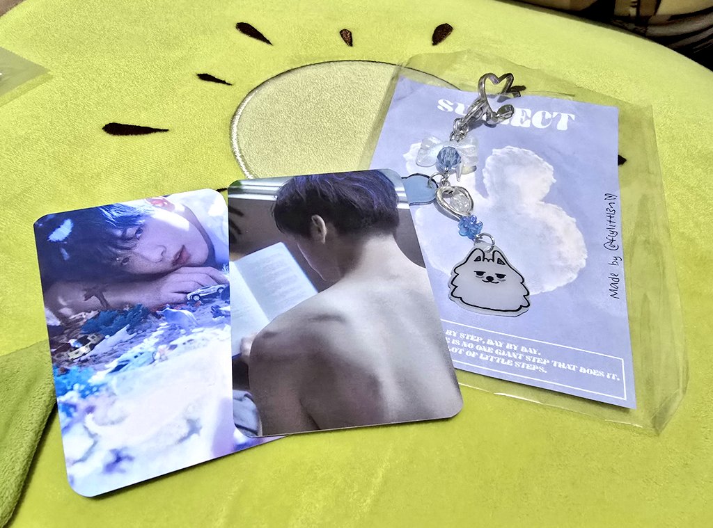 Flylittlejo's tweet photo. Freebies for ACT: TOMORROW in SG💙
I will be giving 5 big packs &amp; 7 small ones🫶🥺💙 

💙Singapore Indoor Stadium, 17 Jan  2026  (Day 1)
✶ Time &amp; Place: TBA  
Open for trades! 
See you MOA!!🫶🫶🫶

#TOMORROW_X_TOGETHER #ACTTOMORROW_IN_SINGAPORE #TXTinSG #TXT_IN_SINGAPORE https://t.co/GMNDWZPifP