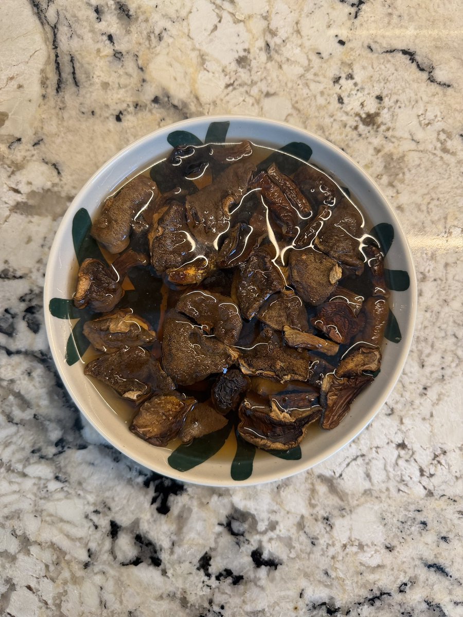 Nomadmum tweet media