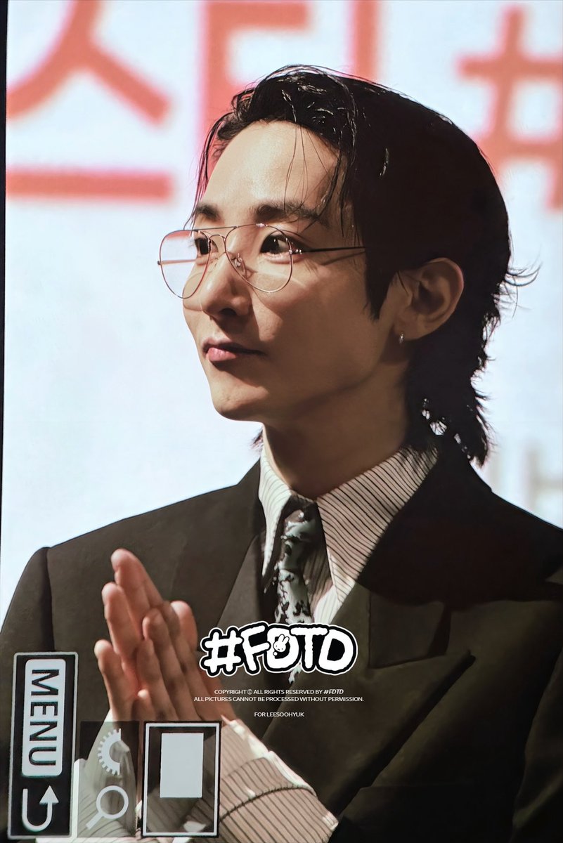 FDTD__'s tweet image. 260112 시스터 시사회 pre

소매도 접어찌! ㄱㅇㅇ🫶🏻

#이수혁 #leesoohyuk #イスヒョク