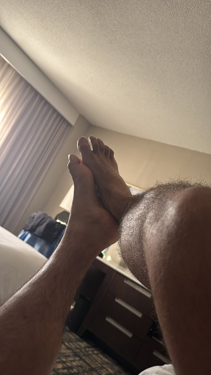 evandando2012's tweet photo. Tired feet after a long day of flying 
@MaleFeetCentral 
#flightattendant #feet #malefeet #fetish
#subbottom #flying https://t.co/bgFzTCaFkG