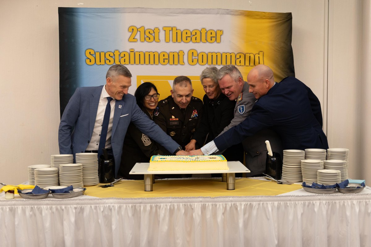The 21st Theater Sustainment Command ushered in the new year with a New Year's Reception, hosted by Maj. Gen. Michael Lalor. U.S., host-nation, and ally and partner military leaders were invited to the annual reception to strengthen existing relationships and forge new ones. https://t.co/NiS8a25Dw5