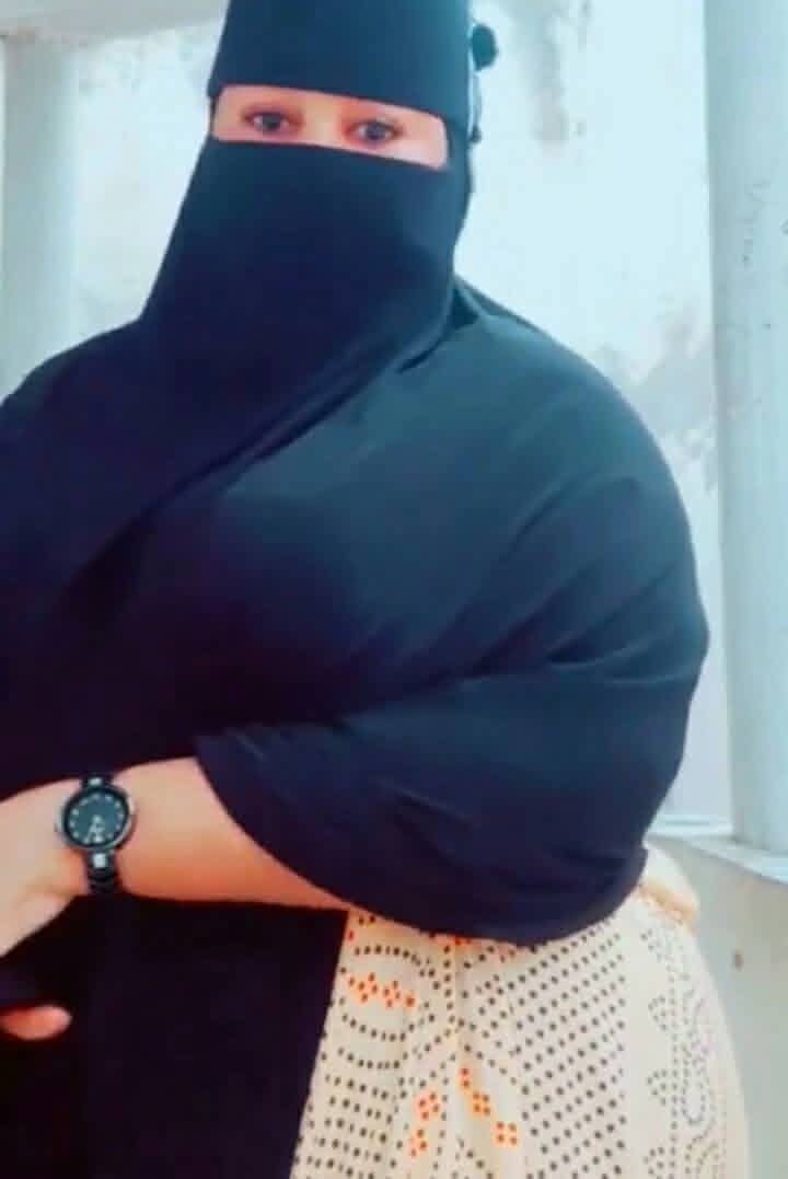 amfahdv's tweet photo. عندي حرمة  ( عاقر ) لم يسبق لها الزواج عنديها شركات باسمي وعمارات تجارية جامعيه الوظيفة سيده اعمال 
طلبي رجال جاد وصادقة وحنون ورومنسي غير عصبي ما يفرق العمر او الجنسية حتى لو متزوج بدون شروط hh https://t.co/9ZS0dzHTJD