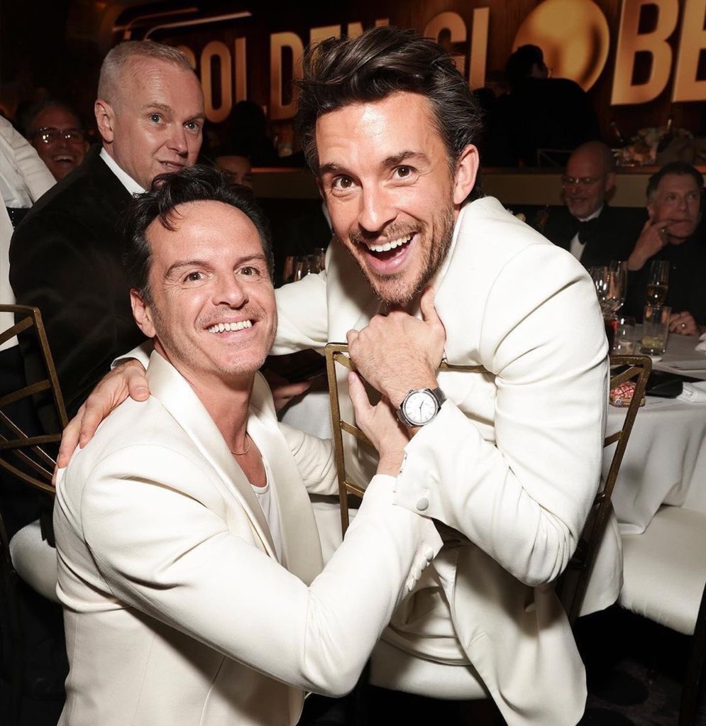 badpostjbailey's tweet image. jonathan bailey and andrew scott at the 2024 #goldenglobes