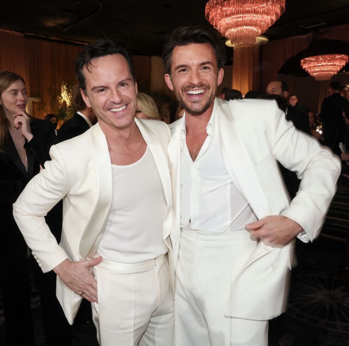 badpostjbailey's tweet image. jonathan bailey and andrew scott at the 2024 #goldenglobes