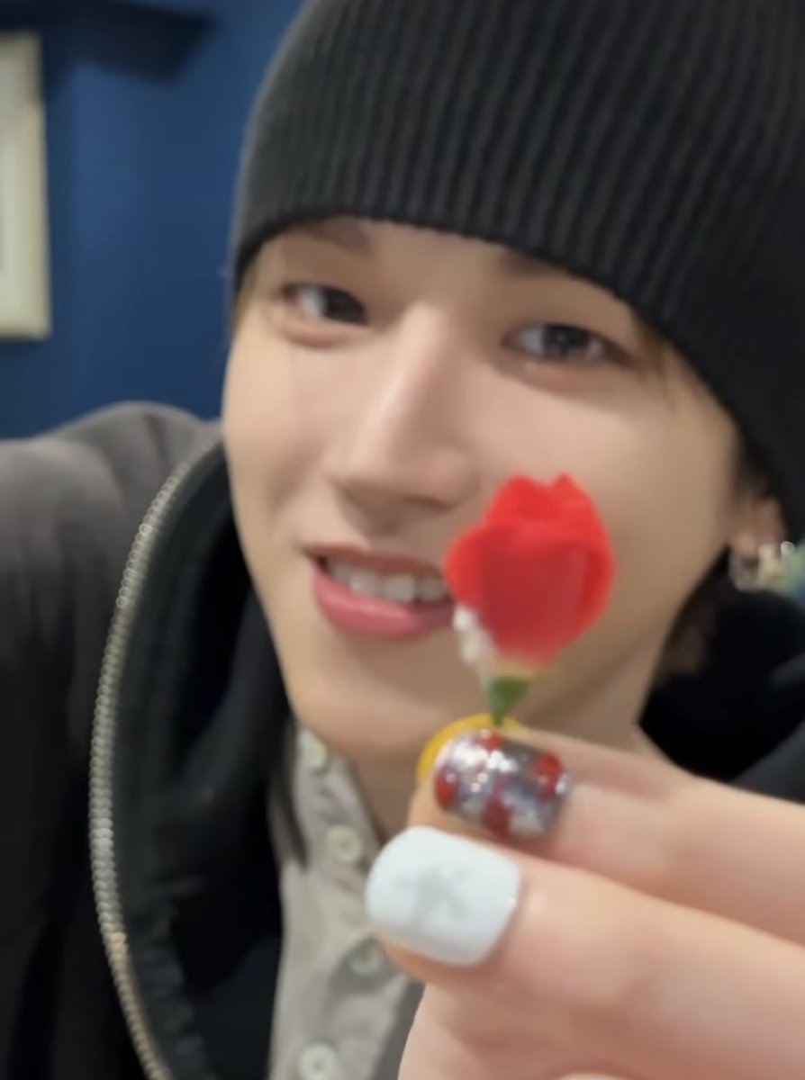 데뷔초가 생각나아..ㅜ 언제 이렇게 능글맞아지셧지 내상혁님ㅠ