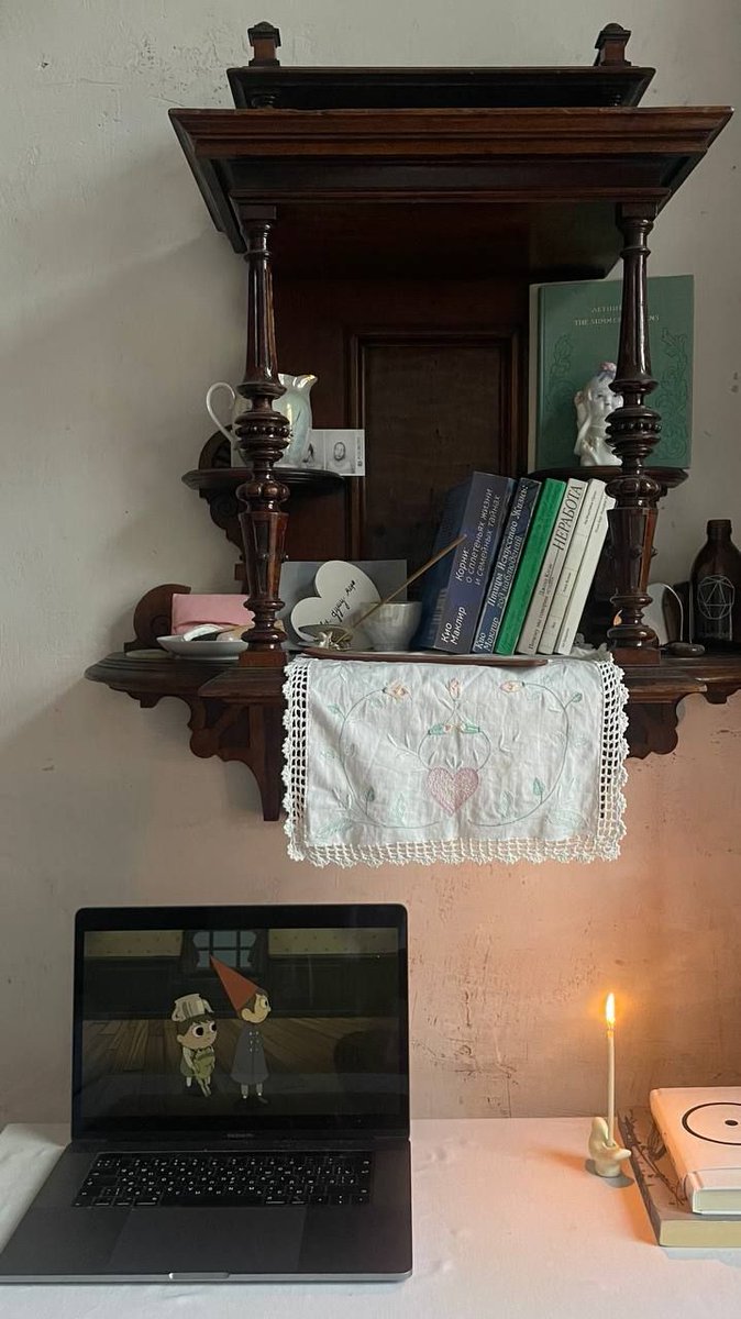 kafkaesquue's tweet image. 