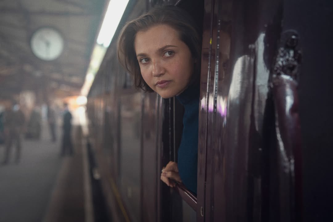 3bo9x1's tweet photo. بعد 3 أيام فقط على نتفليكس مسلسل قصير جديد من ثلاث حلقات مستوحى من إحدى روايات أجاثا كريستي
SEVEN DIALS https://t.co/JNh1m89w4b