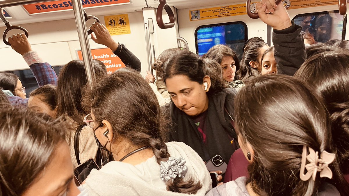 pooanavi's tweet photo. If women mattered, Delhi Metro wouldn’t restrict them to 1 bogie during rush hour.
Awareness posters are easy. Structural change is responsibility.
Stop the tokenism.
@OfficialDMRC @DelhiGovt @SCofIndia Branding ≠ safety. Optics ≠ equality.
Do better, not louder.
@HMOIndia https://t.co/XPZoolLoQQ
