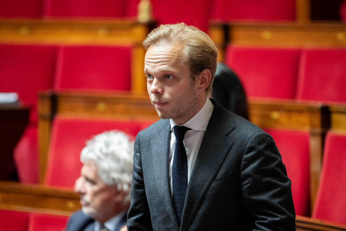 BastionMediaFR's tweet image. 🔴🇫🇷 𝗔𝗟𝗘𝗥𝗧𝗘 𝗜𝗡𝗙𝗢 — « Il y a un climat de terreur » : c’est ainsi qu’un journaliste du service public décrit l’atmosphère au sein du groupe France Télévisions, après l’affaire Legrand-Cohen.

Les dirigeants du groupe seraient TÉTANISÉS par ce que pourraient dire Pascal