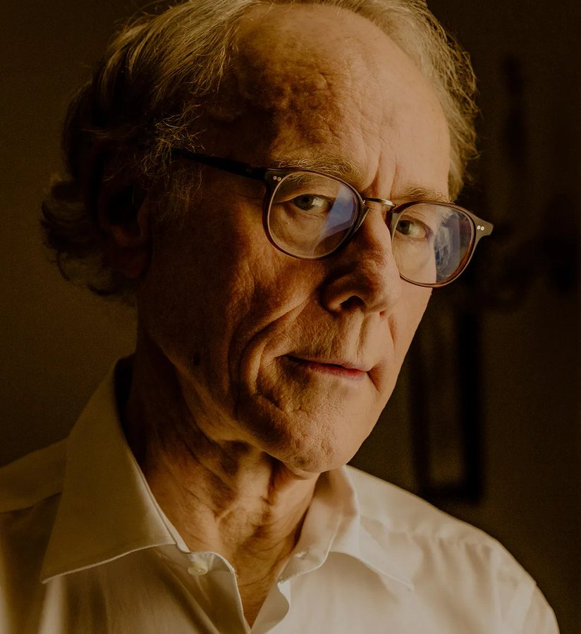 MichaelButtonX's tweet image. “I don't believe that consciousness is generated by the brain. I believe that the brain is more of a receiver of consciousness.” 

- Graham Hancock