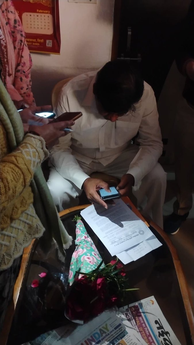 taknikividwan's tweet photo. #शास #पॉलीटेक्निक_कॉलेज #जतारा #टीकमगढ़ के #अतिथि_व्याख्याताओं द्वारा मा.विधायक श्री #हरिशंकर_खटीक जी को ज्ञापन देकर #हरियाणा_मॉडल लागू कर #65 वर्ष भविष्य सुरक्षा की मांग की। @CMMadhyaPradesh @DrMohanYadav51 @Indersinghsjp @narendramodi @AmitShah @BhopalSamachar @SaralTalk @ANI https://t.co/u6RJA6D6SI