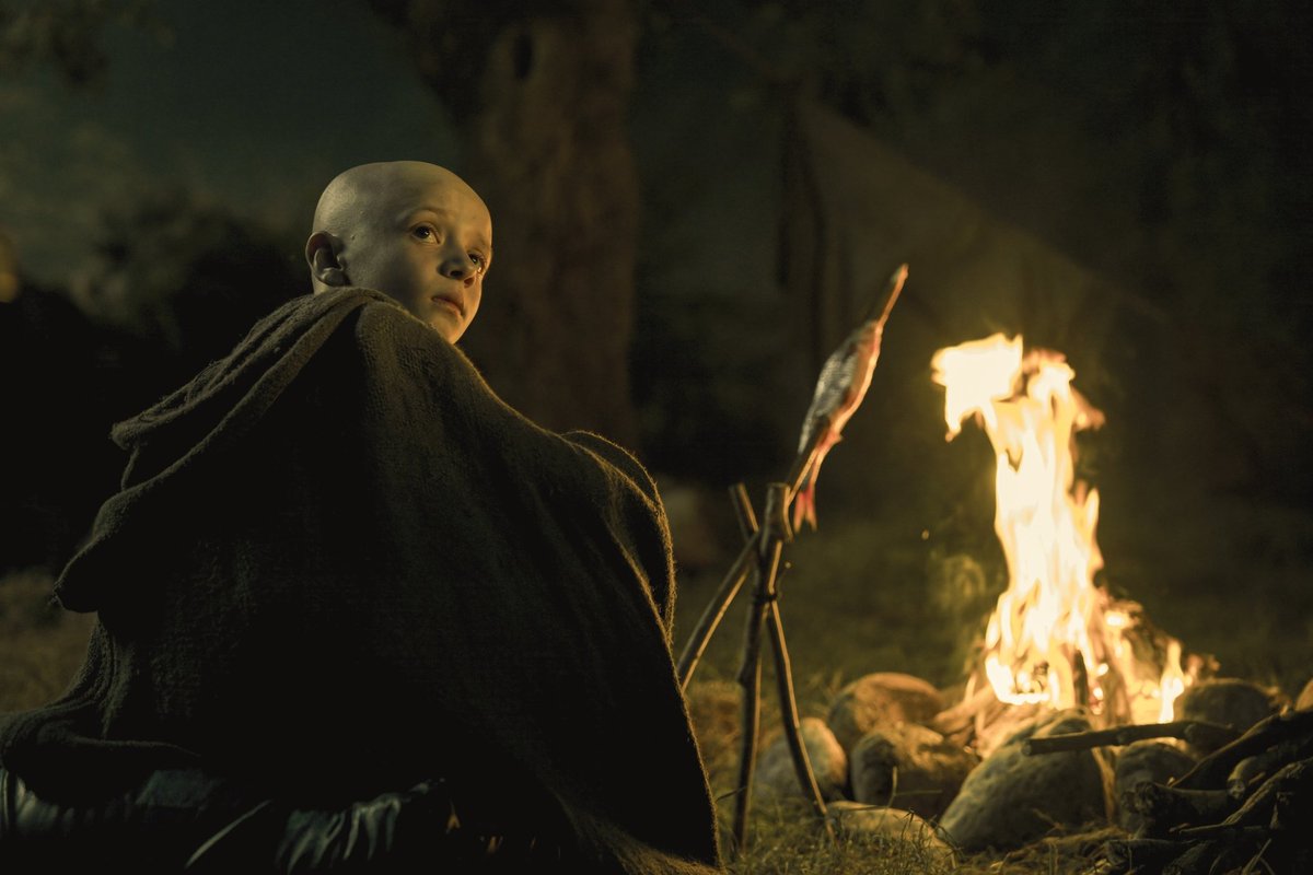 westerosies's tweet photo. New stills from the premiere episode of the #GameOfThrones prequel, ‘A KNIGHT OF THE SEVEN KINGDOMS.’ 🛡⚔️

Episode 1 is titled “The Hedge Knight”, has a runtime of 43 minutes, and premieres January 18 at 10 PM ET on HBO. https://t.co/jAorMMsgvU