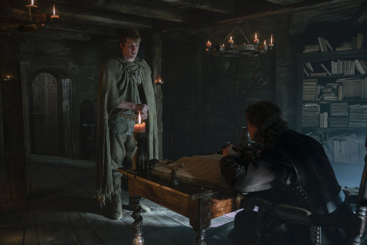 westerosies's tweet photo. New stills from the premiere episode of the #GameOfThrones prequel, ‘A KNIGHT OF THE SEVEN KINGDOMS.’ 🛡⚔️

Episode 1 is titled “The Hedge Knight”, has a runtime of 43 minutes, and premieres January 18 at 10 PM ET on HBO. https://t.co/jAorMMsgvU