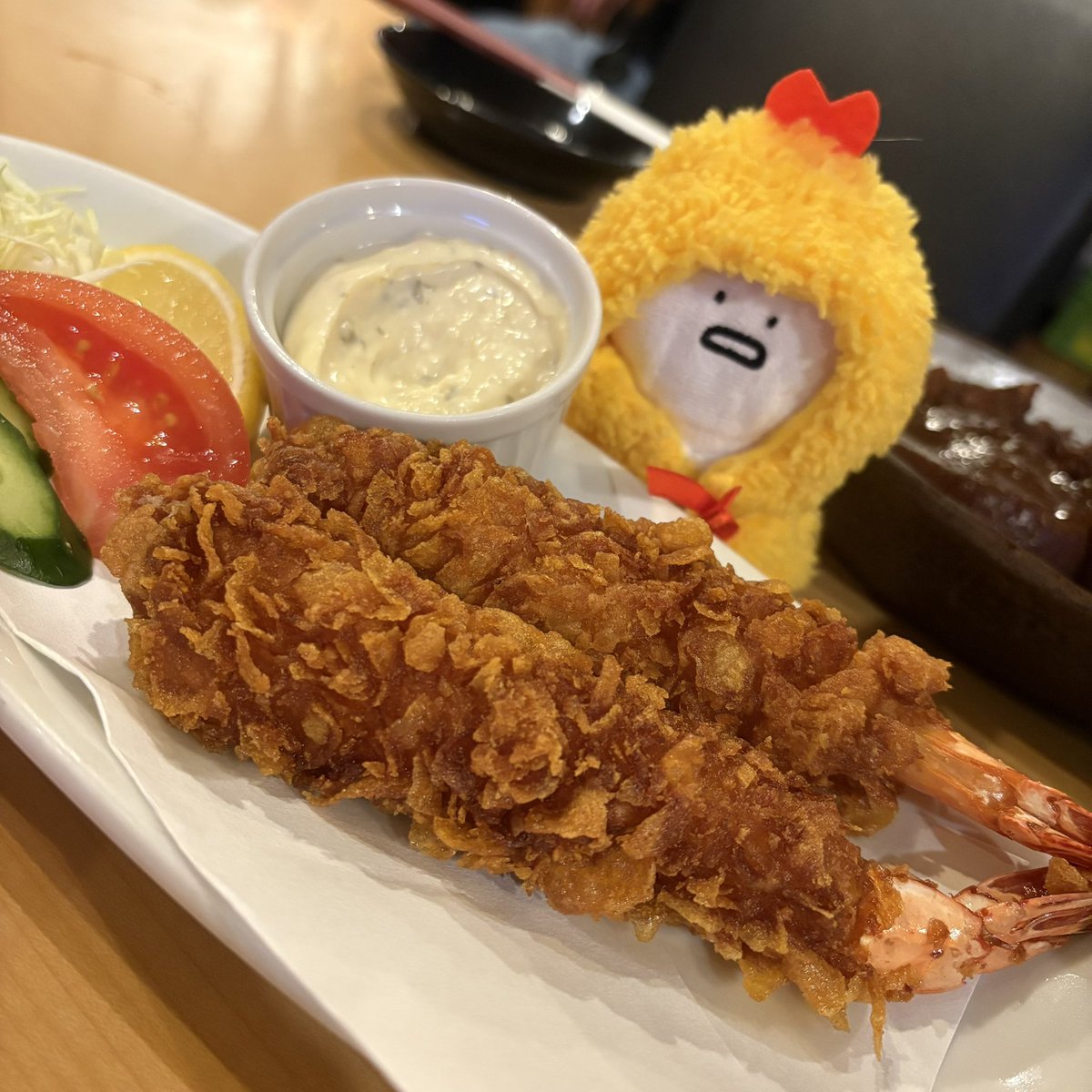 obu_pudding_'s tweet photo. 海老フライコスのおぶと名古屋へ🍤
かわいい( *¯ ꒳¯*)🍤 https://t.co/4XkQWdYkM5