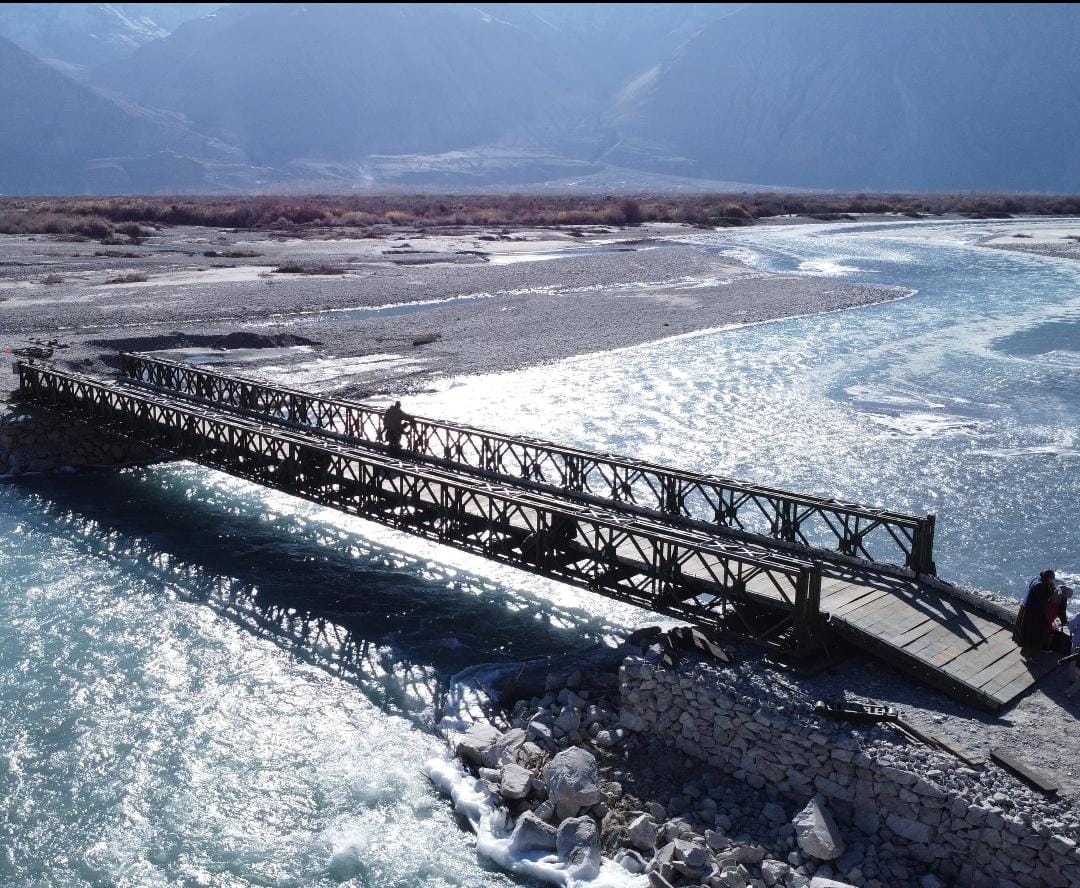 TseringSandup's tweet photo. We express our deep appreciation to the Fire &amp; Fury Corps and Army Engineers for their humanitarian effort in building the bridge over the Shayok River,reducing daily travel by 90 km and connecting remote high-altitude communities to essential services and opportunities in Diskit https://t.co/tivJ3rPU5v