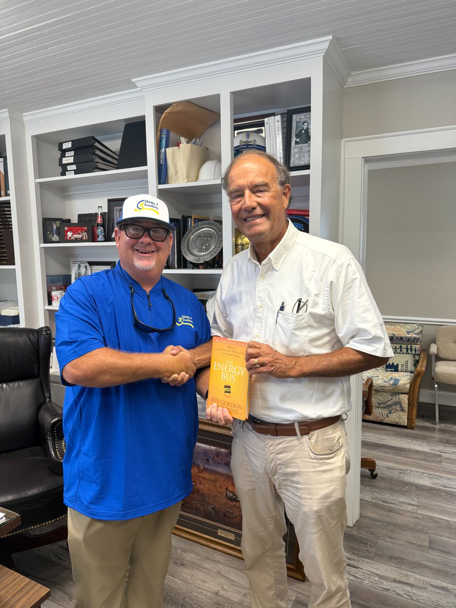 When businesses lead with heart, everyone wins.
Thanks to Ward Sylvester and Piggly Wiggly of Richlands for partnering with us and investing in positivity!
Your commitment to our community makes a difference.
#TogetherHasPower #PositivityFuelsPerformance <a href="/JonGordon11/">Jon Gordon</a>