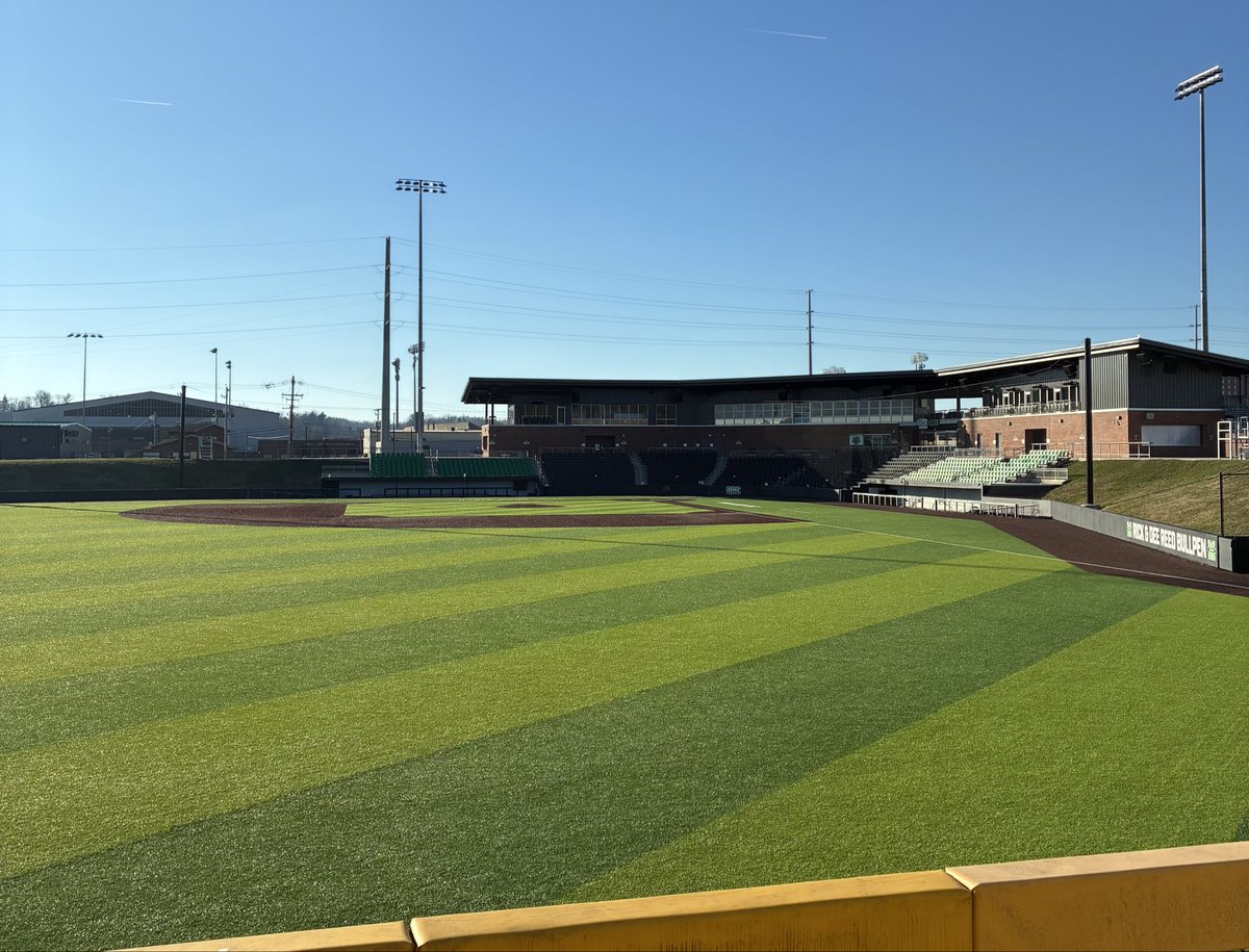bealsy9's tweet photo. The sun is shining on our new season.  Starts today - giddy up - it’s a great day to run with The Herd!  #GoHerd https://t.co/UUb8igQQy8