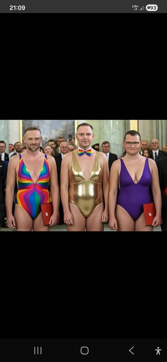 chechlik's tweet photo. @BoguckiZbigniew @NawrockiKn Widzisz baranie co się dzieje jak wetujecie dobra ustawę ty rudy ruski chuju https://t.co/TXJ6nqJJQz