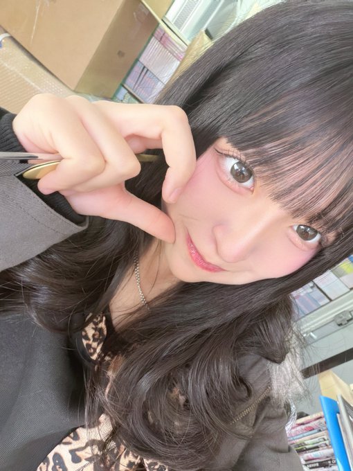秋月莉緒のTwitter画像4